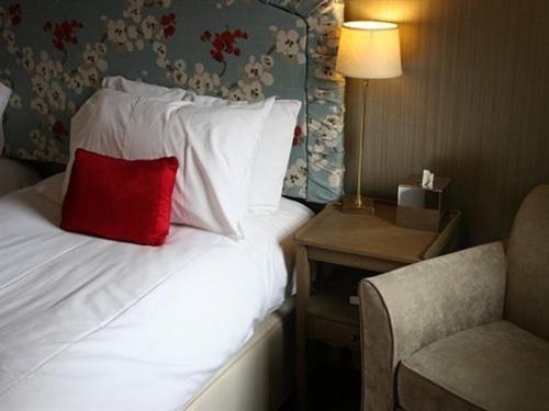 The Angel In Wootton Bassett Hotel Роял Уутън Басет Стая снимка